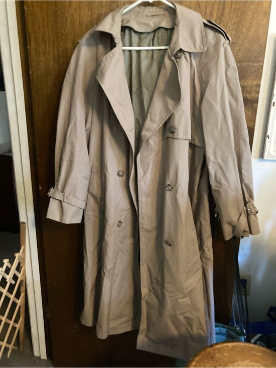 Jackets & Blazers - Classic Women’s Trench Coat in Beige